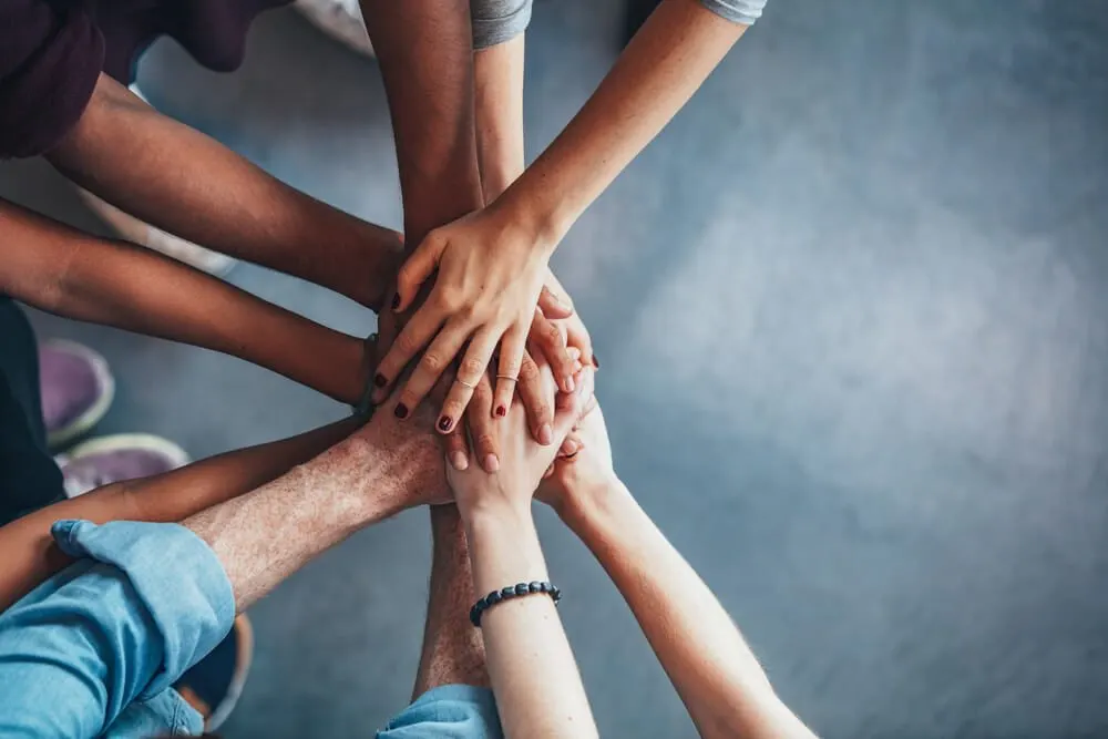 A personalização dos itens de higiene é uma ótima estratégia de marketing. Se você escolher a Relevo, este trabalho é feito sem a cobrança de valores adicionais!