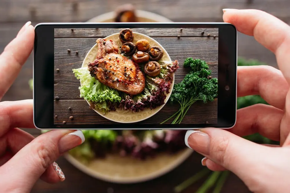 Guia prático de redes sociais para restaurantes e bares