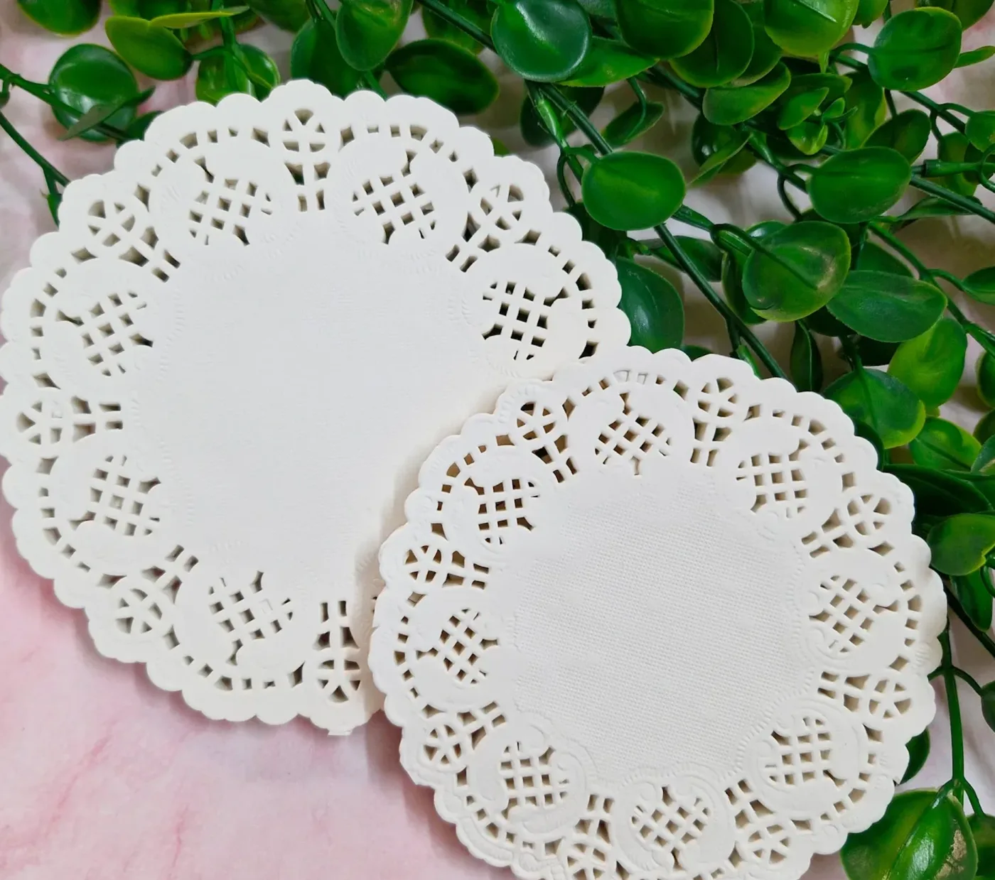 Toalhas rendadas de papel redondas para confeitaria