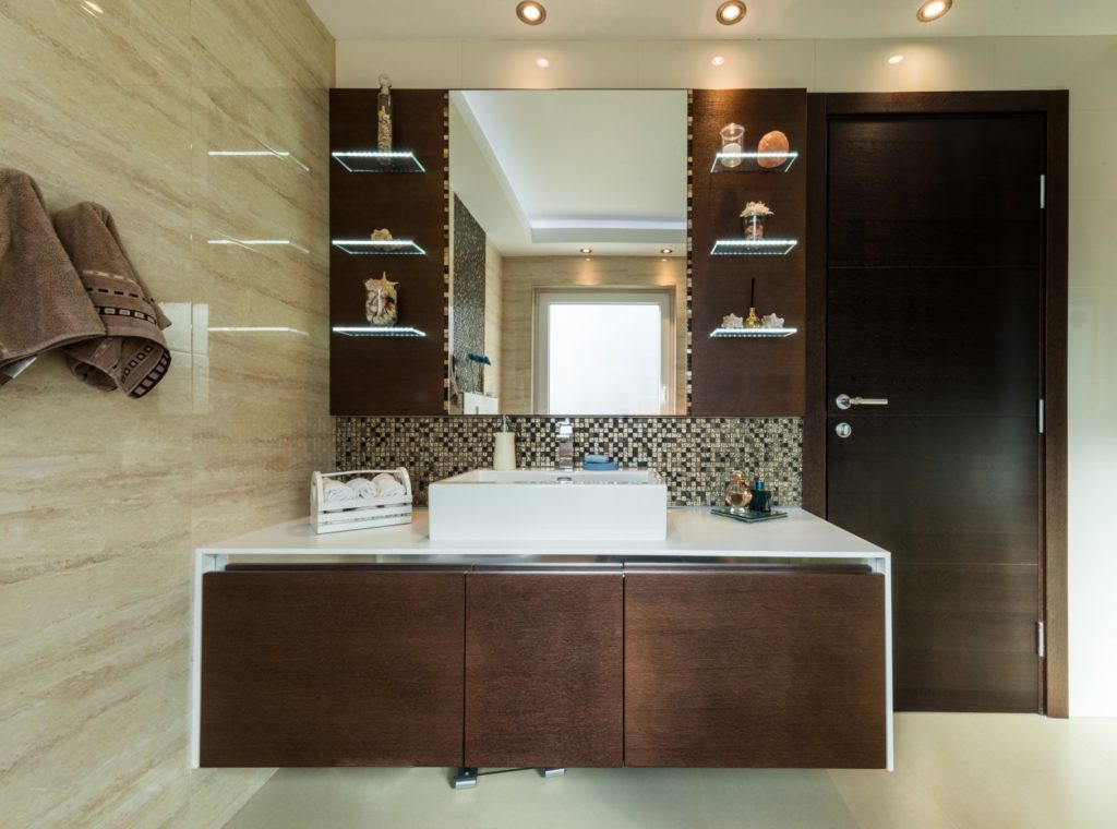 banheiro moderno marron