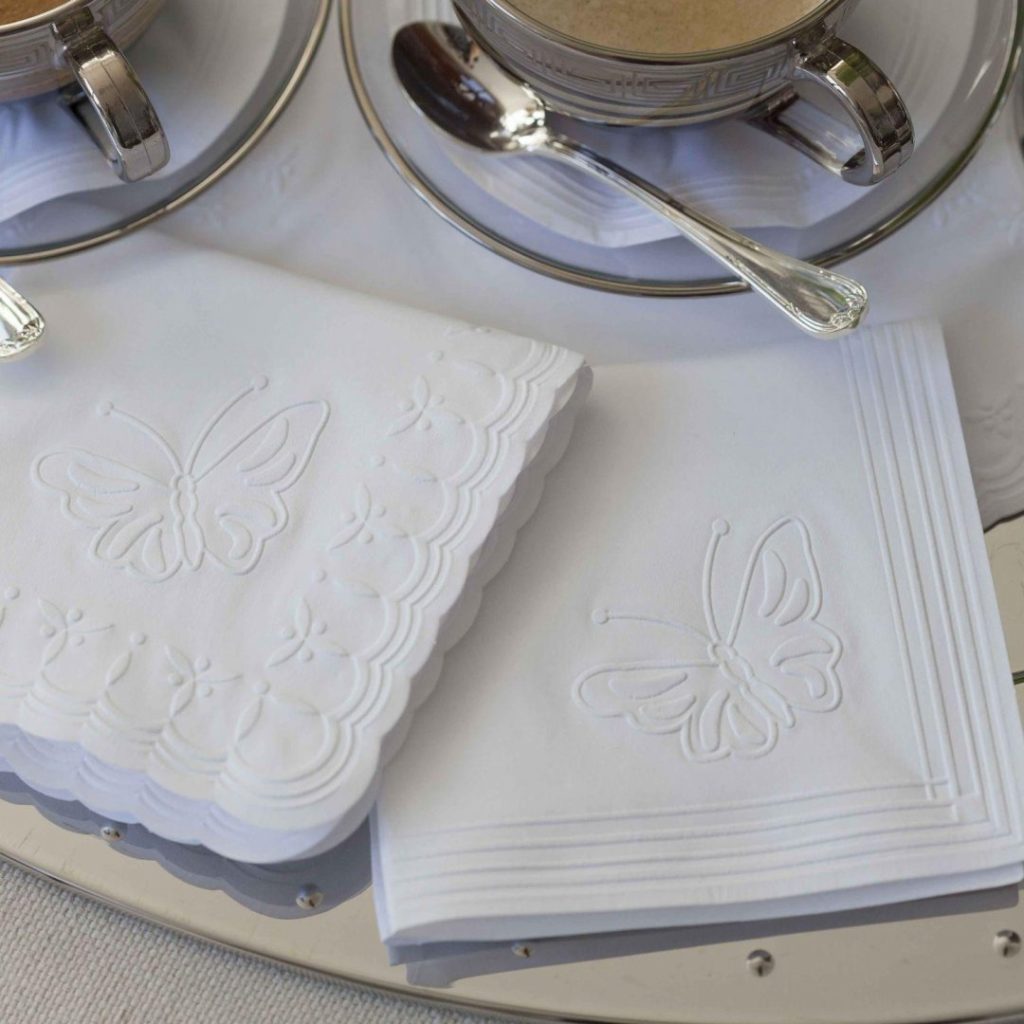 guardanpo de papel com logo